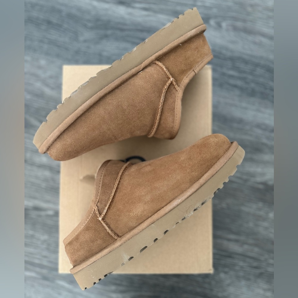 **BRAND NEW** Ugg Classic Slipper; women’s size 8; color: chestnut